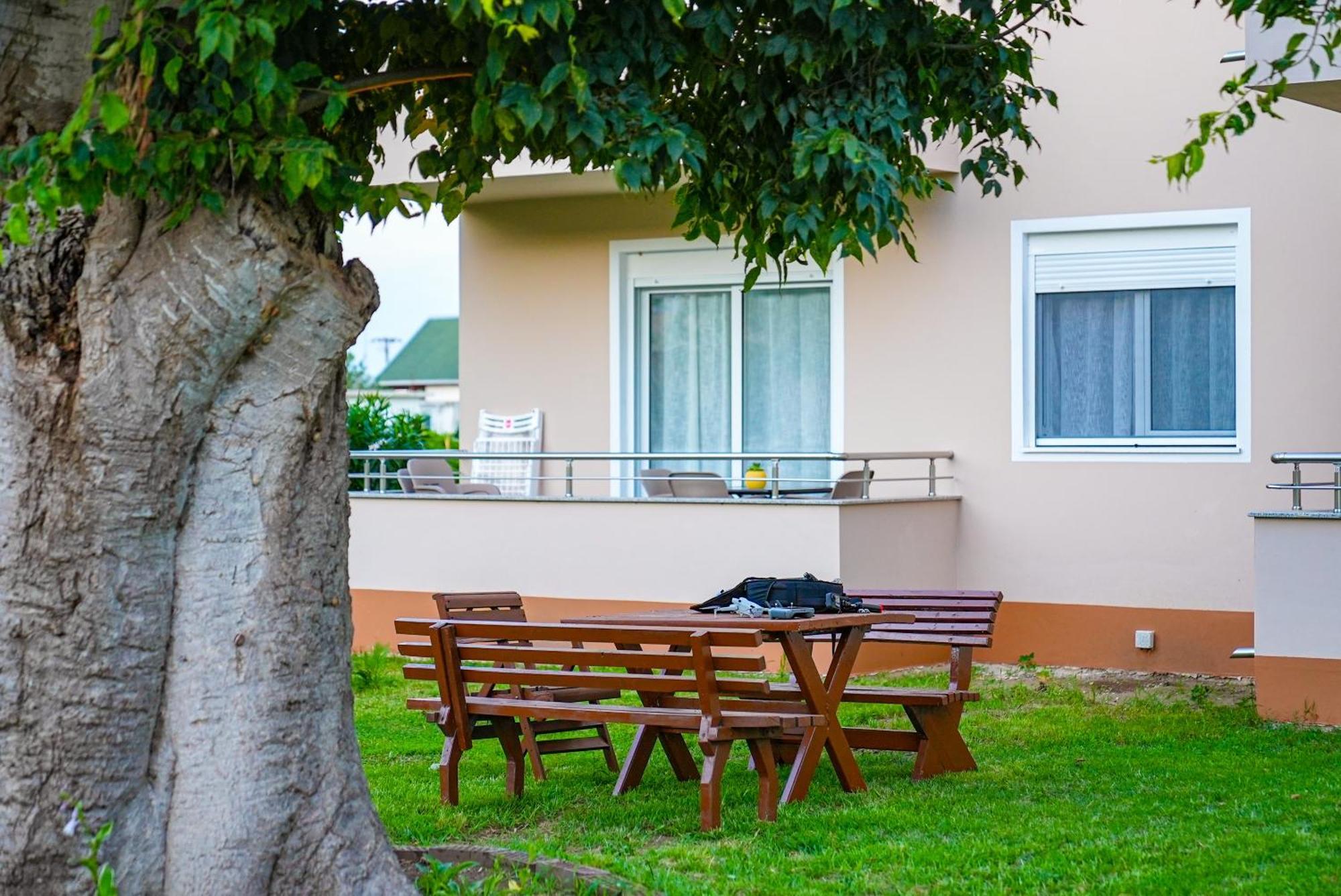 Mar Nero Apartments Bregvija Luaran gambar